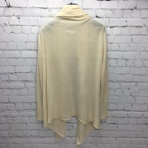 Club Monaco Sweaters - CLUB MONACO CASHMERE CARDIGAN #135-8 Club Monaco Sweaters - CLUB MONACO CASHMERE CARDIGAN #135-8